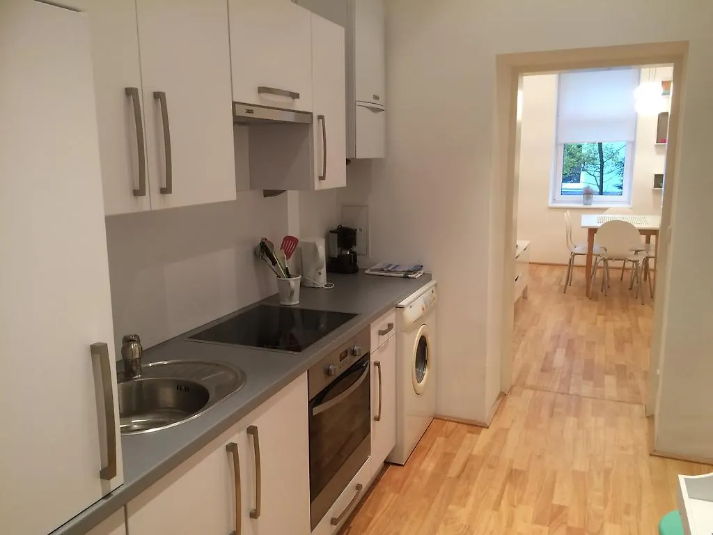 Apartment Moderne Altbauwohnung In Wien
